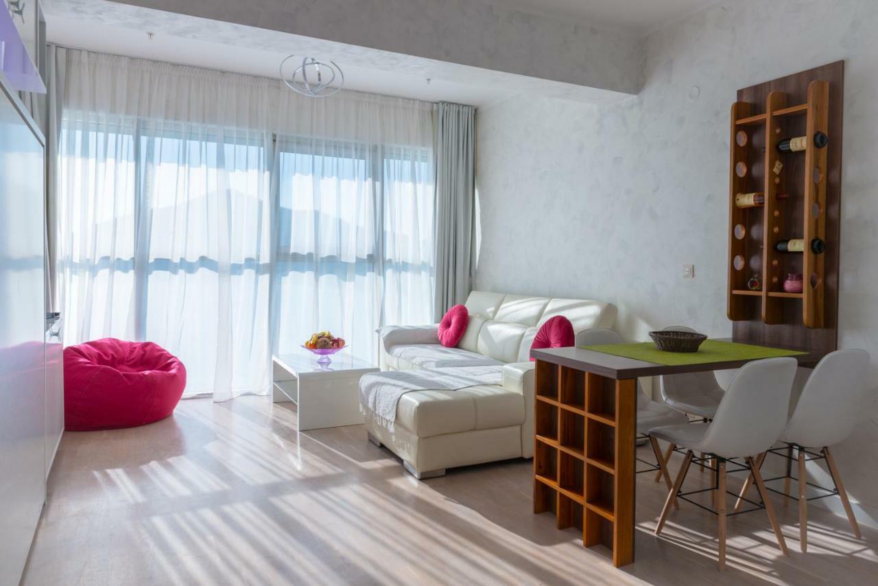 Harmonia Panorama Apartment